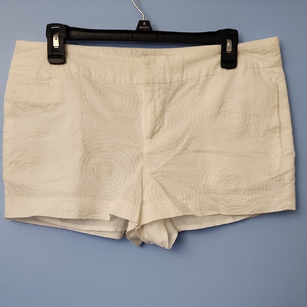 M White Summer Apostrophe Shorts